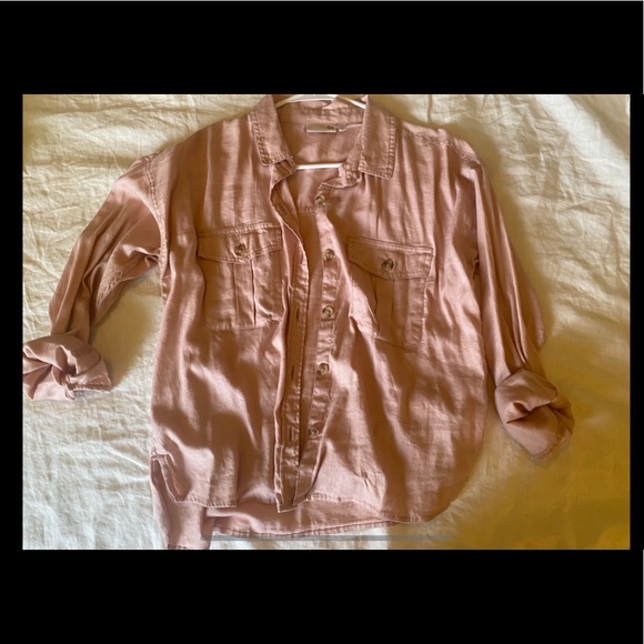 Soft button down pocketed long sleeve roll up collared shirt - Picture 2 of 2